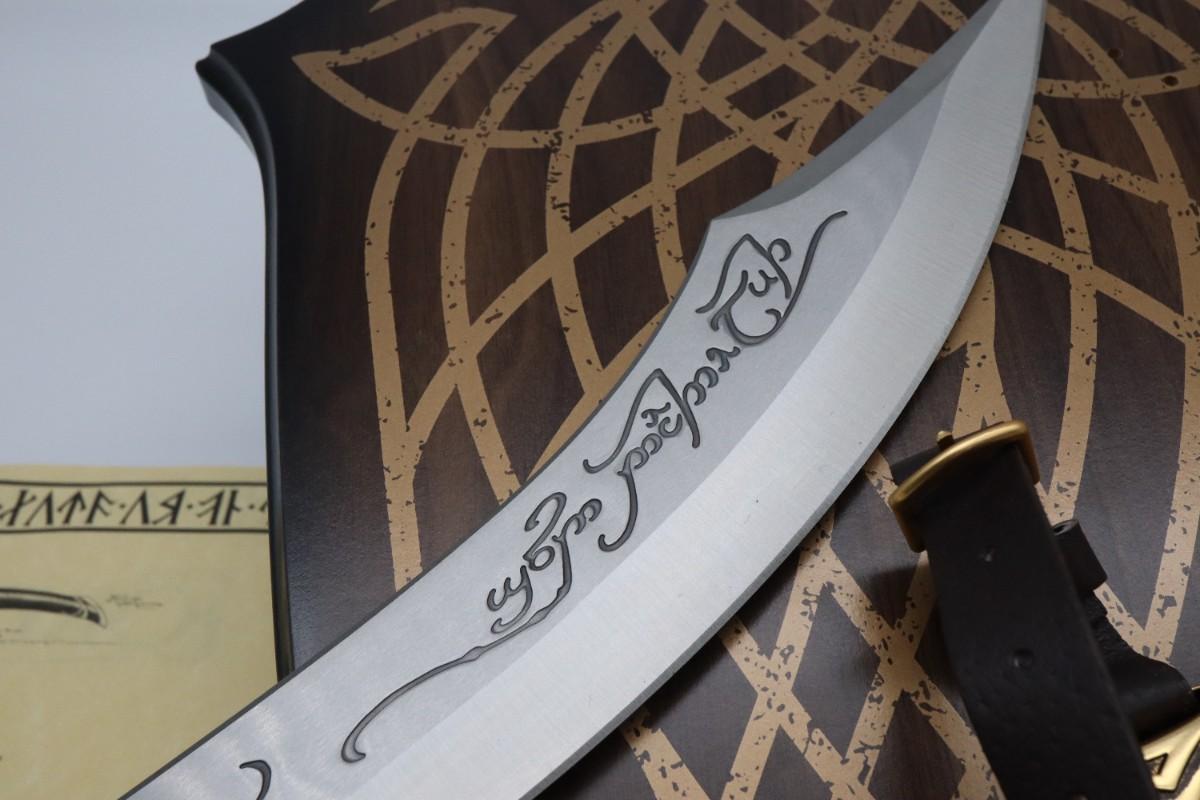 Lord of The Rings United Cutlery Elven Knife of Strider With leather  Scabbard & Wall Plaque | EstateSales.org