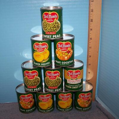 LOT 91  GREAT VINTAGE TOY TIN FRUITS/VEGATABLES CANS