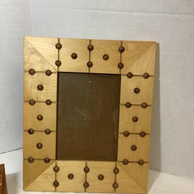 A - 397  Vintage Rattan Trinket Box & Wooden Decorative Frame