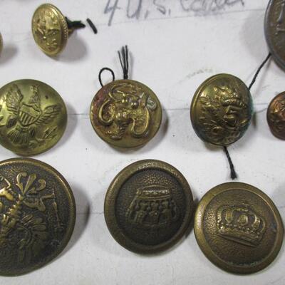Vintage Buttons  'Military