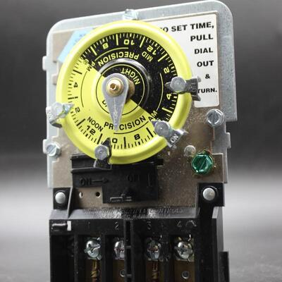 Clock Operated Precision Time Switch #CD104 Sprinklers Pool Filter Lights