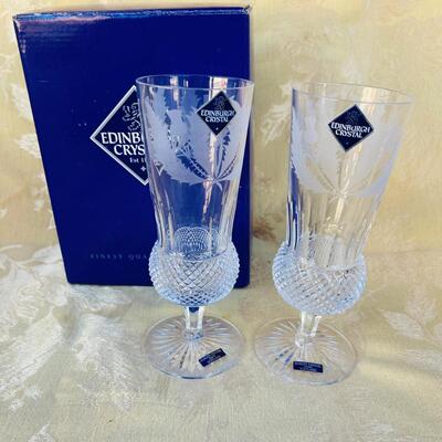 AA   PAIR OF SCOTTISH EDINBURGH CUT THISTLE CRYSTAL CHAMPAGNE FLUTES W/BOX