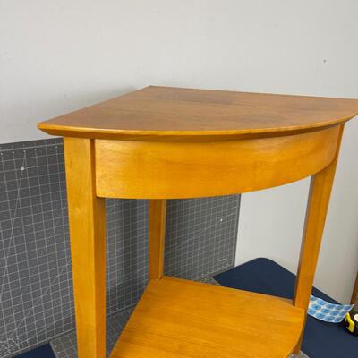Corner Table 
