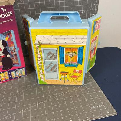 Snoopy and Belle House 