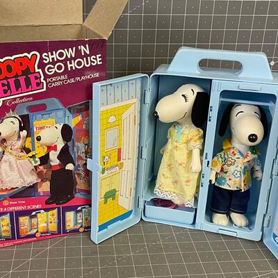 Snoopy and Belle House 