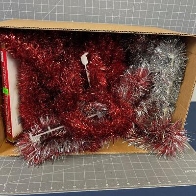 Red, Gold, Silver - Garland 