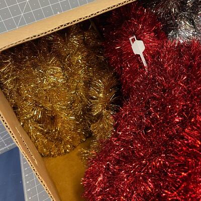 Red, Gold, Silver - Garland 