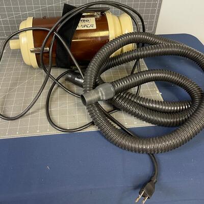METRO canister Vacuum 