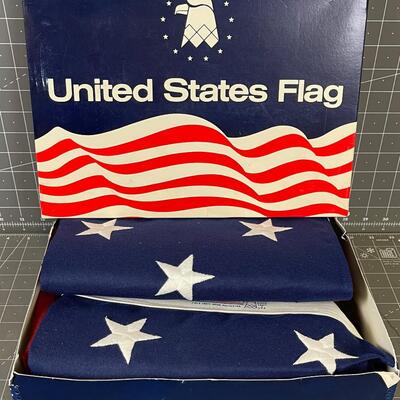 Brand NEW in the Box United State Flag 