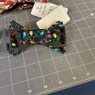 Holiday Bow Ties (3) Lovely 