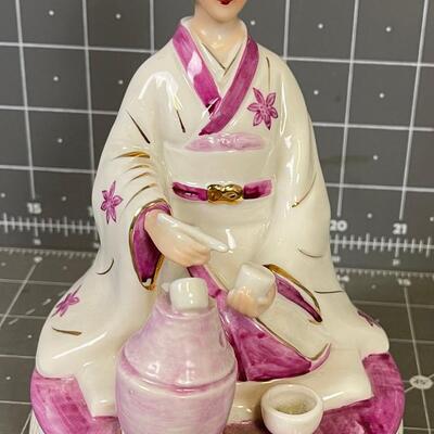 Japanese Music Box Women in Traditional Clothing~~