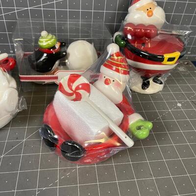 (4) Ceramic Serving Were NEW 