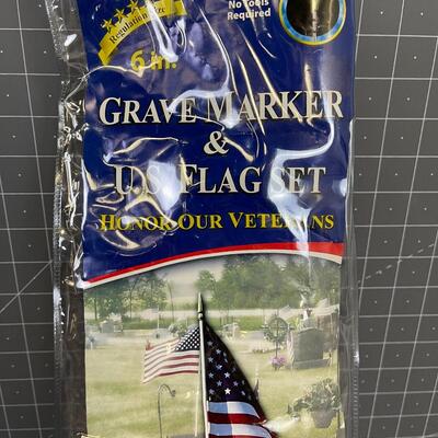 US Flag and Grave Set, for a veteran