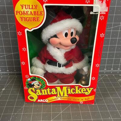 Fully Posable Santa Mickey Mouse 