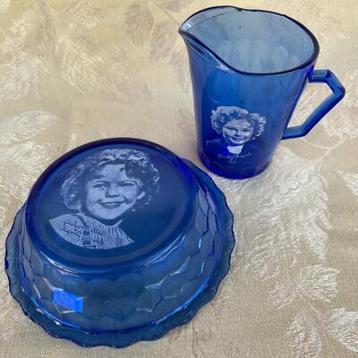 AA   1930S COLLECTABLE SHIRLEY TEMPLE BLUE GLASS BOWL & PITCHER PHOTO DECAL