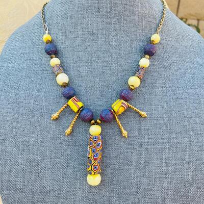 AA   AFRICAN TRADE BEADS & OTHER CLAY BEADS GOLD TONE CHAIN