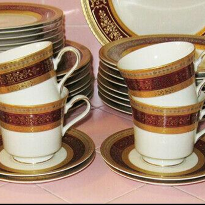 MS Mikasa Dynasty Red 40 pcs Plates Cups Bowls Grande Ivory Japan 1984 Gold L2832