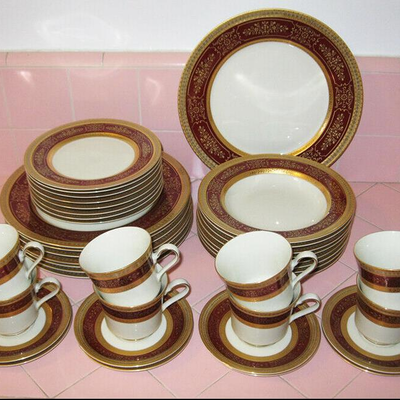 MS Mikasa Dynasty Red 40 pcs Plates Cups Bowls Grande Ivory Japan 1984 Gold L2832