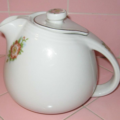MS 1945 Hall China Rose Parade Teapot Quality Kitchenware White Sani 4 cup #1259