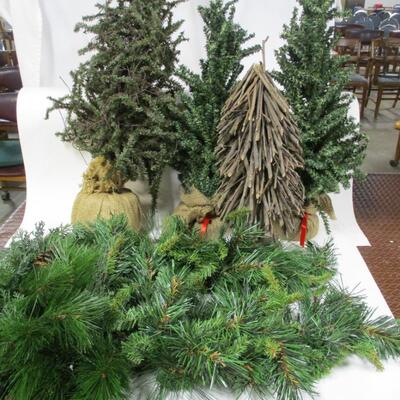 Holiday Tree Decorations