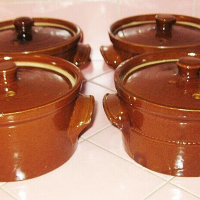 MS Pearson Pottery of Chesterfield Brown Ware 4 Individual Covered Casseroles Onion Stoneware