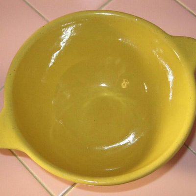 MS Pacific Pottery Yellow Onion Soup Bowl Mush Hostess California Tab Handle Rings