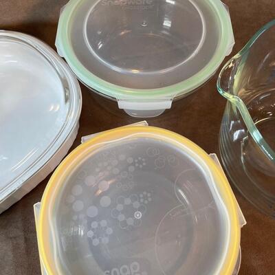 Lot 6. Pyrex/Corning Kitchenware
