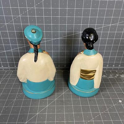 Chalkware, Tourquoise Asian Sitting Couple  