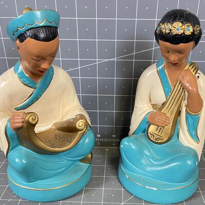 Chalkware, Tourquoise Asian Sitting Couple  