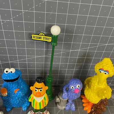 GORHAM Seasame Street Ceramic Figures 