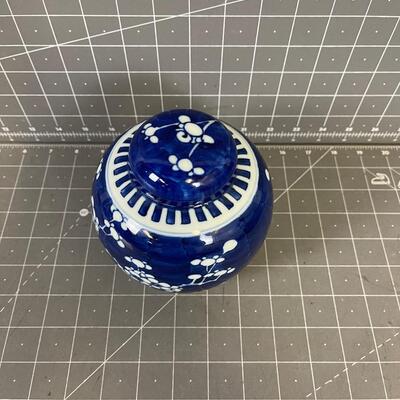 Asian Ginger Jar Blue Willow 