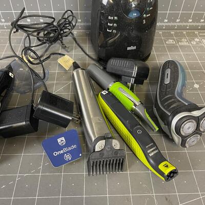 Electric Razors and Trimmers 
