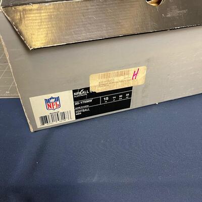 Brand New Football Cleets RBK Black & White