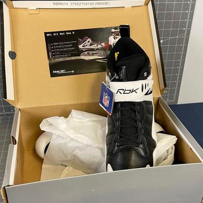 Brand New Football Cleets RBK Black & White