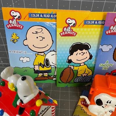 Snoopy Books with Snoopy Romper Room Counting Camera