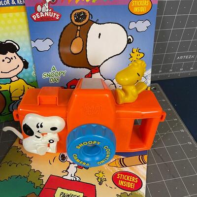 Snoopy Books with Snoopy Romper Room Counting Camera