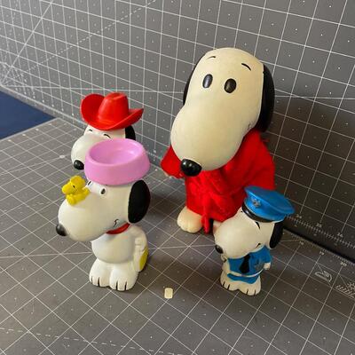 4 Snoopy's; Cowboy, Robe, Police and Traveling 