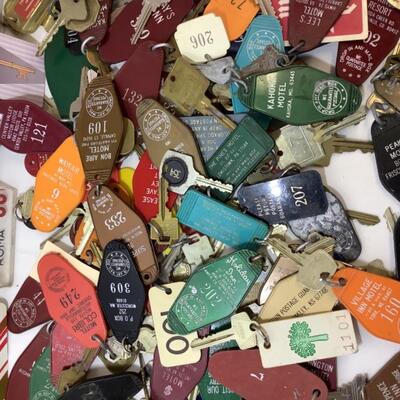 A - 512 Fun Large Lot of Vintage Hotel Keys from Around The World
