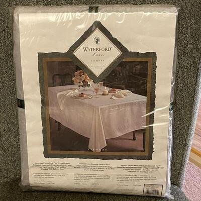 AA   WATERFORD LINENS LISMORE BANQUET SIZE TABLE CLOTH