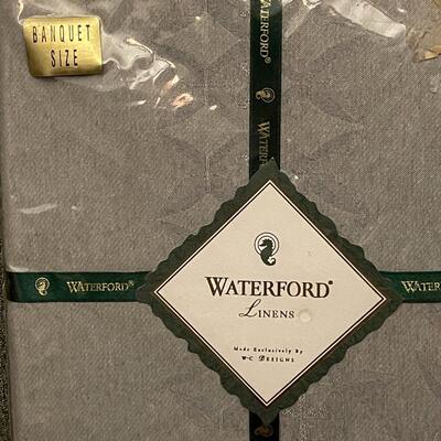 AA   WATERFORD LINENS LISMORE BANQUET SIZE TABLE CLOTH
