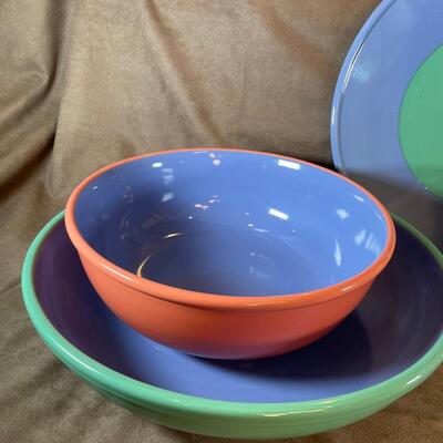 Lot 10. Serving Platter with Matching Bowls