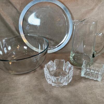 Lot 16. Glass Serving Pieces