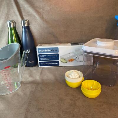Lot 18. Kitchen Misc with Mandolin