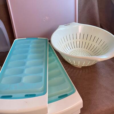 Lot 21. Plastic Kitchen Misc