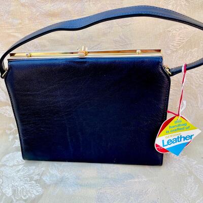 AA   GROUP OF 3 VINTAGE HANDBAGS LEATHER APPLAUSE & CROCHET PURSES PLASTIC FRAMES