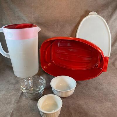 Lot 26. Kitchen Misc