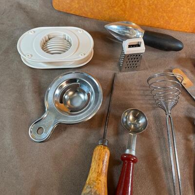 Lot 27. Kitchen Misc with Cutting Board