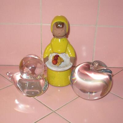 MS 3 pcs Swedish Art Pottery & Glass JIE Granna Reijmyre Glasbruk Bird Apple Girl Sweden