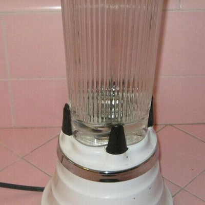 MS Vntg 1950s Waring Blender 2 Speed Model RL-2A White Base Bee Hive Original Jar