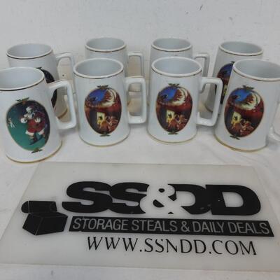 8 Coca-Cola Santa Christmas Mugs, 1996: 2 